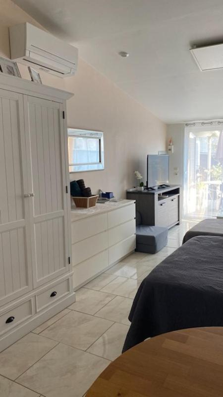 Apartmán Chez Sabine Et Pascal Meyzieu Exteriér fotografie